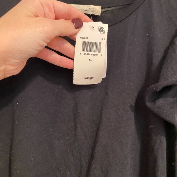 Cold Shoulder Top - Picture 3 of 3